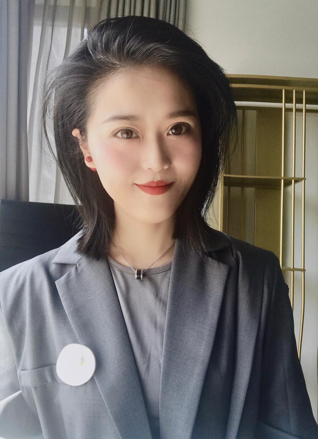 沈彩萍 09级环艺