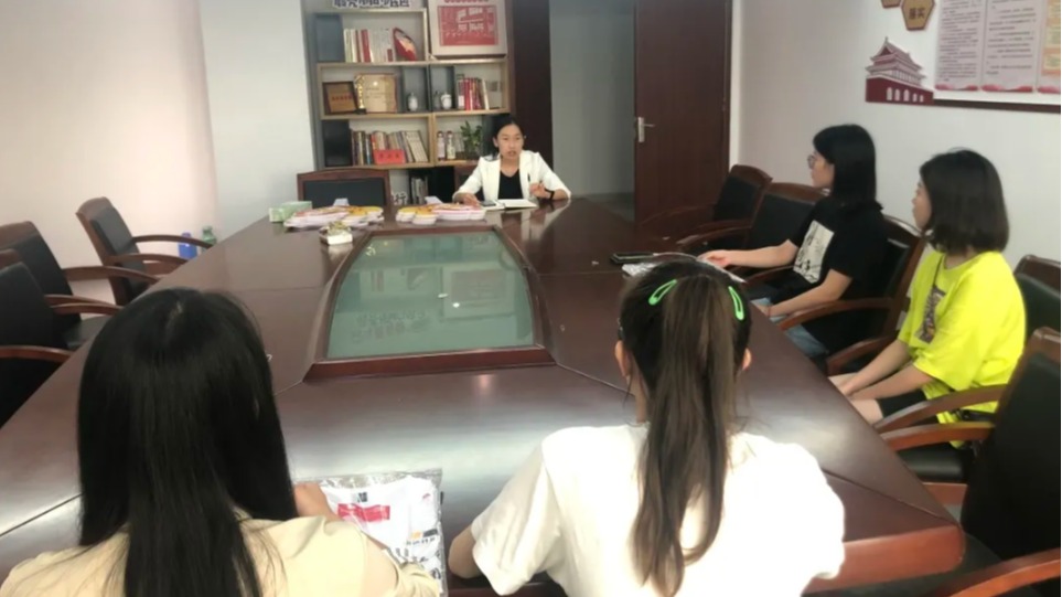 双赢彩票
丨富春江镇暑期社会实践调研（上）